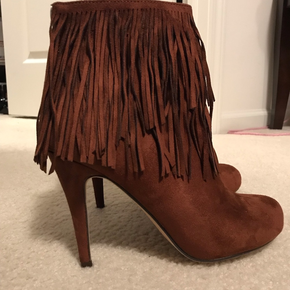 Booties. - Picture 4 of 6